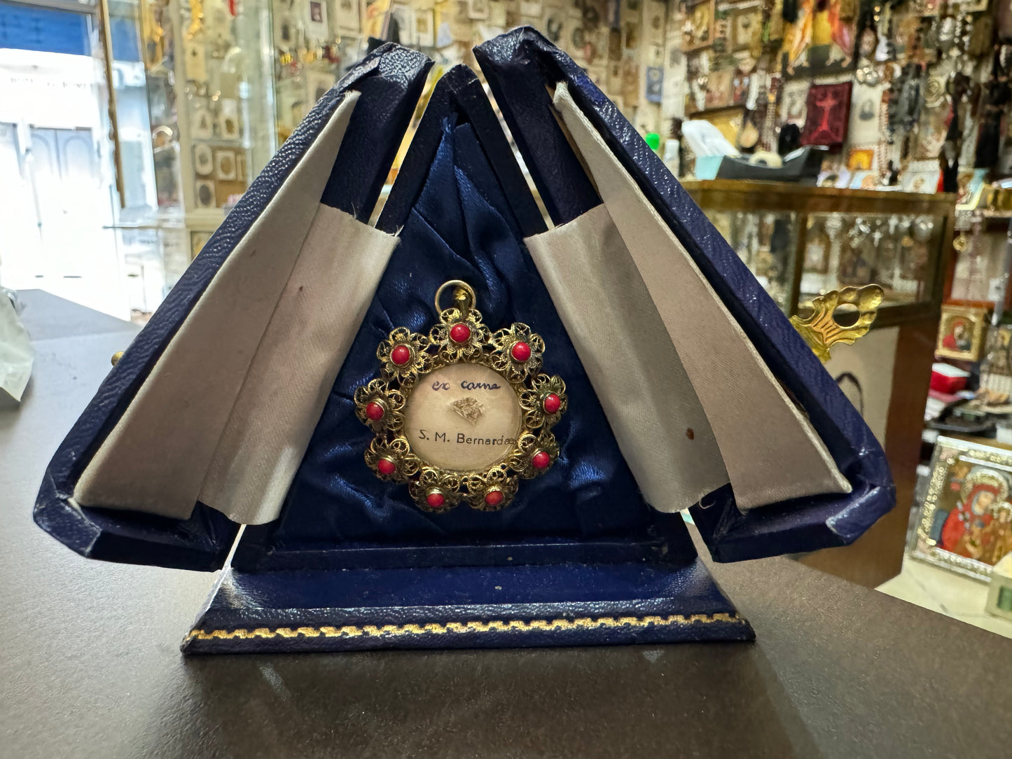 Reliquaire Sainte Bernadette Soubirous * First class Relic