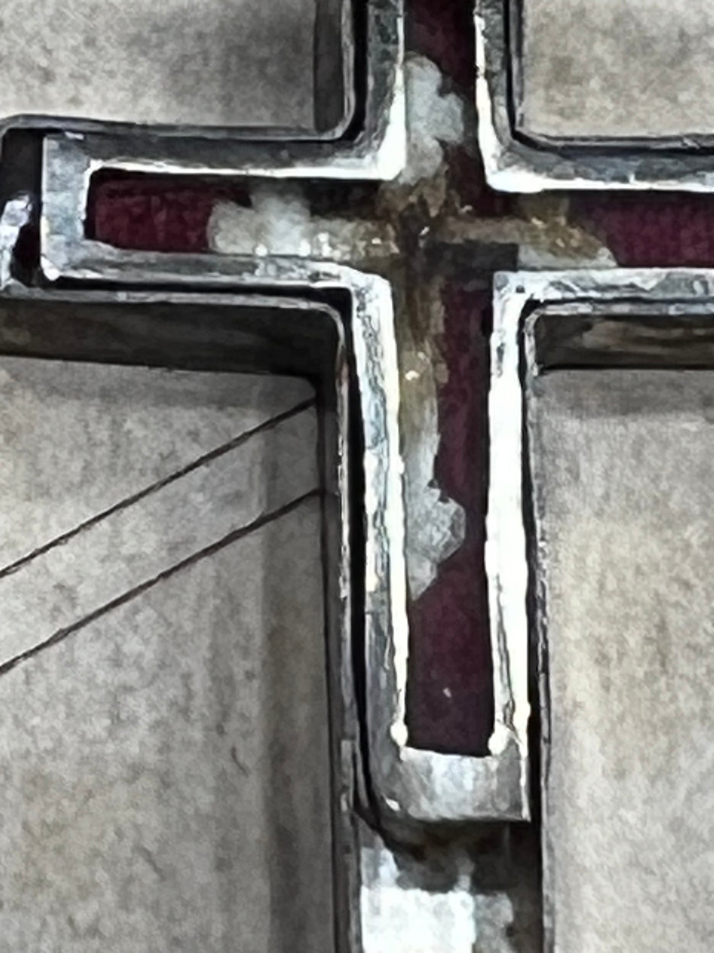 Croix reliquaire argent contenant relique de la Vraie Croix.