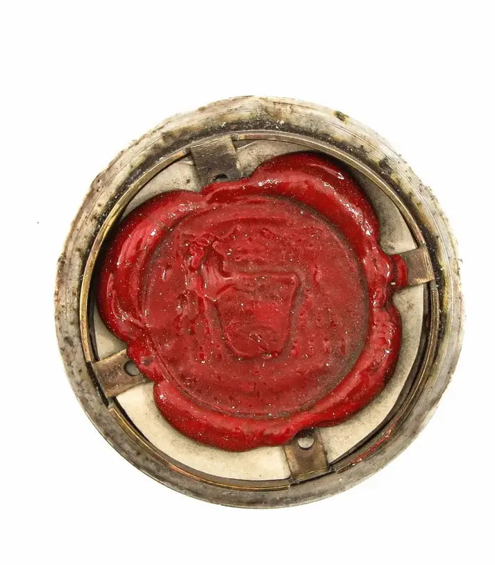 Relic of Saint Louis IX, King of France, with certificate of authenticity wax / Relique de Saint Louis IX, roi de France cire