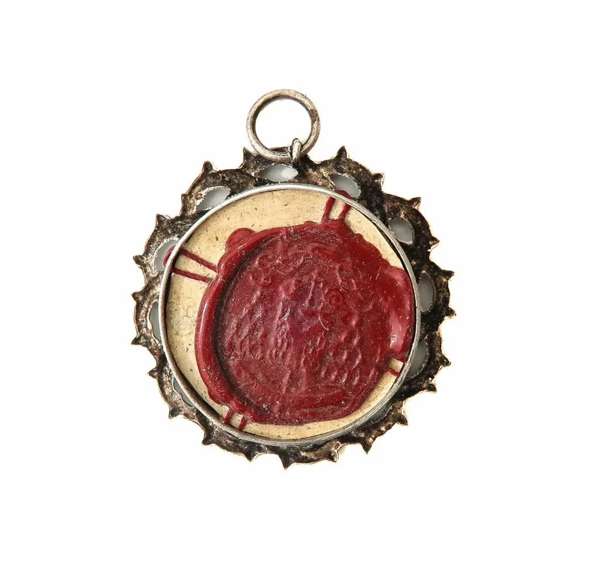 Sealed theca with relic of St. Thérèse of the Child Jesus, crown-of-thorns mount, with certificate of authenticity.
/
Thèque scellée avec relique de Sainte Thérèse de l’Enfant Jésus, monture en couronne d’épines, avec certificat d’authenticité.