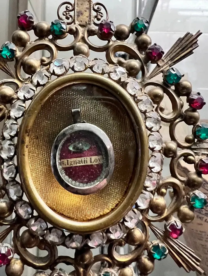 saint ignace de loyola reliquary zoom / Reliquaire de Saint Ignace de Loyola zoom
