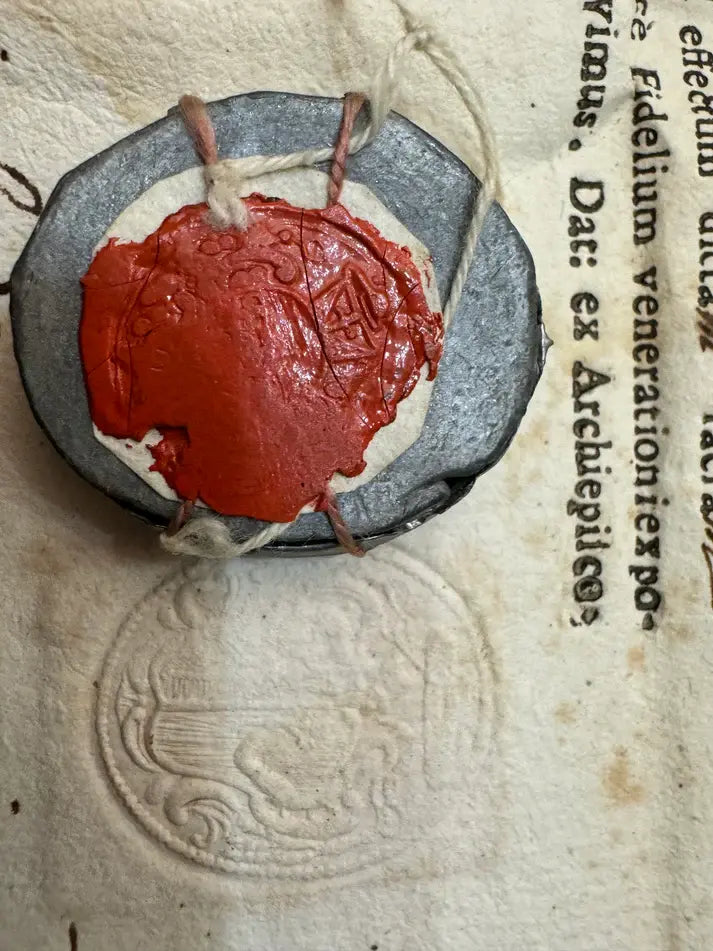 saint apolline relic wax original / Relique sacrée de Sainte Apolline avec certificat cire