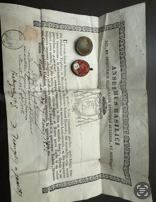 saint philomena relic with authentic / Relique sacrée de Sainte Philomène