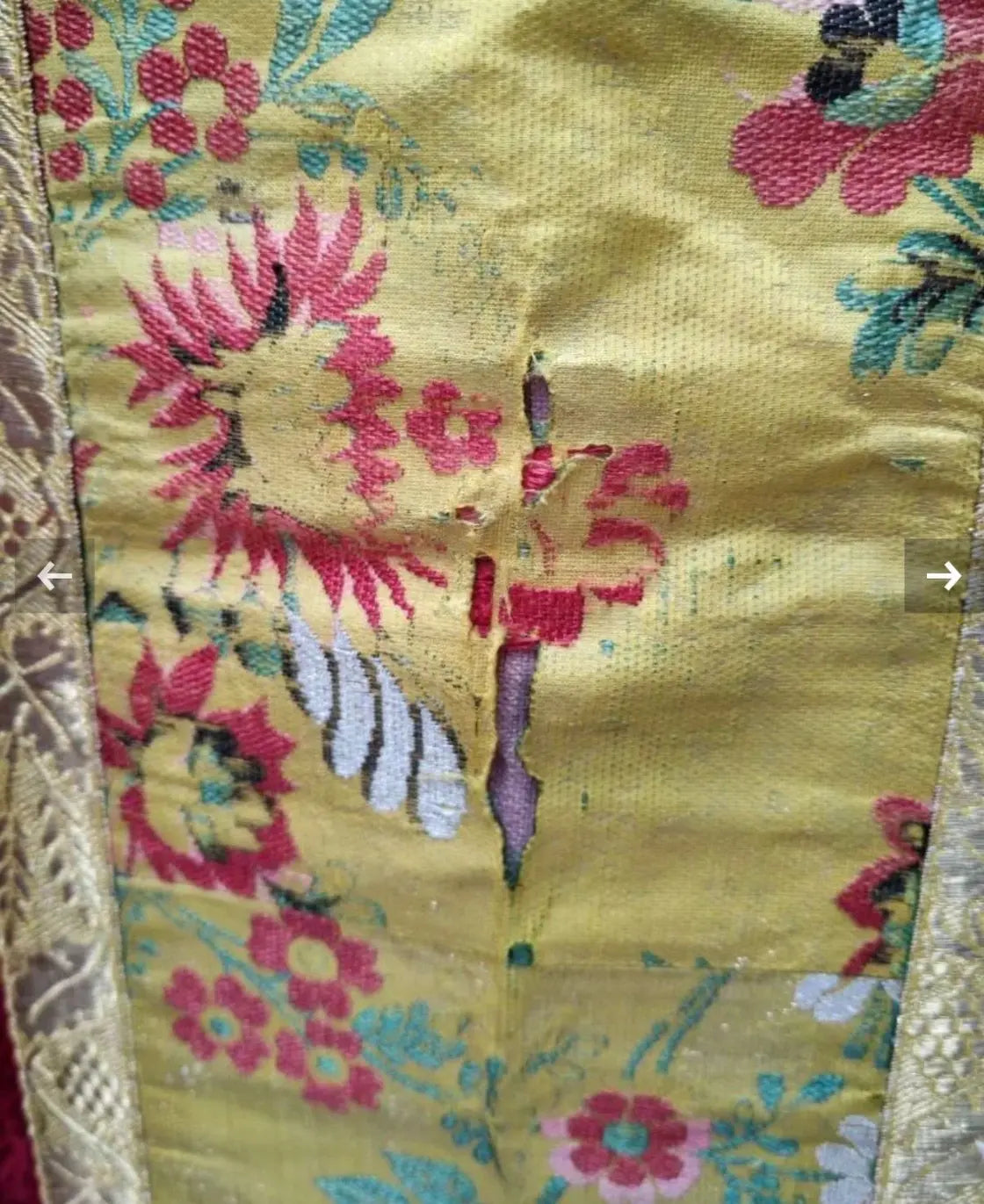 Antique red silk velvet chasuble with colorful floral embroidered orphrey and cross design
/
Chasuble ancienne en velours de soie rouge avec orfrois brodés floraux polychromes