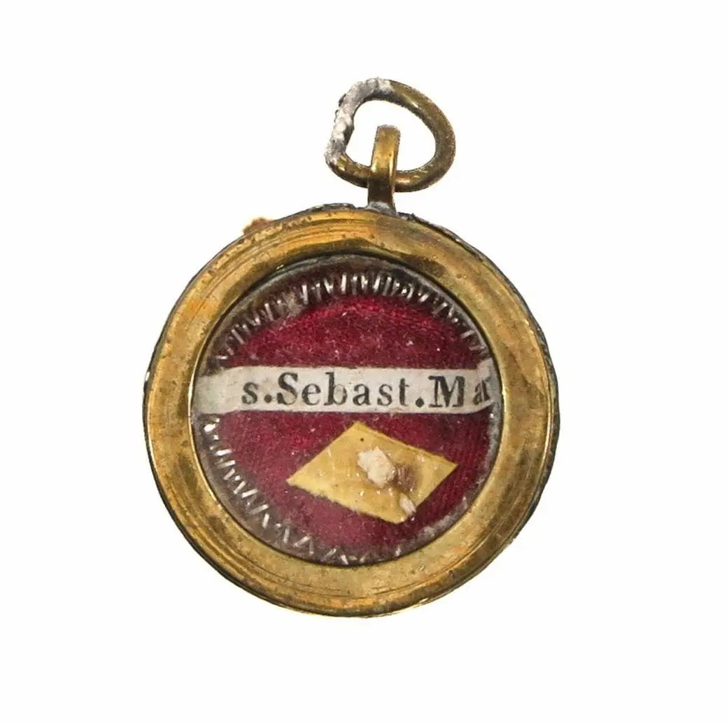 Relic of Saint Sebastian in antique reliquary with certificate
/
Relique de Saint Sébastien dans un reliquaire ancien avec certificat