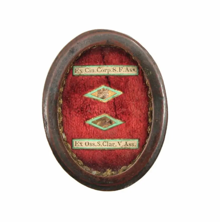 First-class reliquary of Saint Francis and Saint Clare of Assisi / Reliquaire de première classe de Saint François et Sainte Claire d’Assise