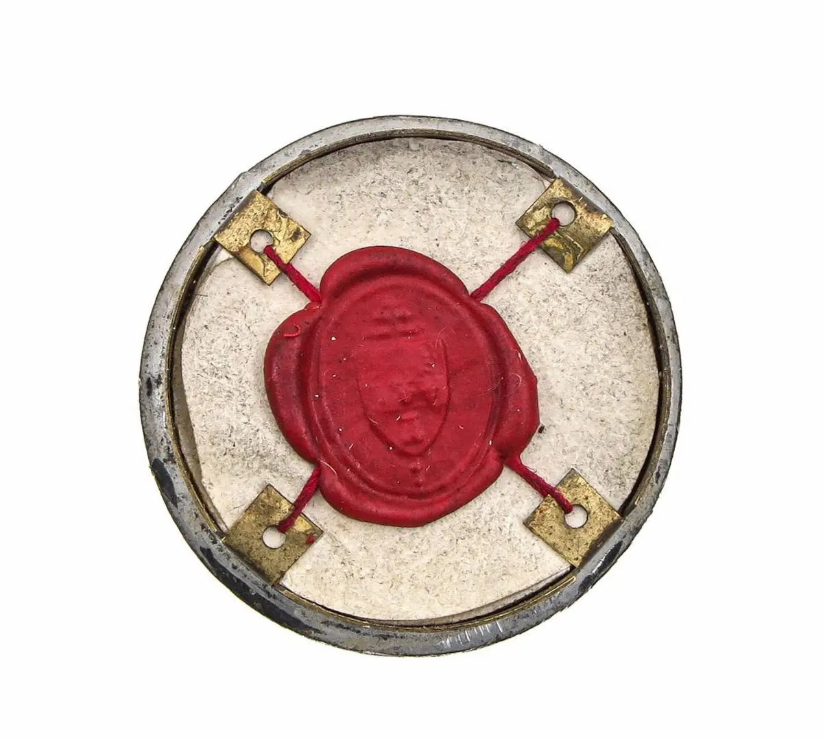 Relic of Saint Ignatius of Loyola in antique devotional reliquary
/
Reliquaire ancien avec relique de Saint Ignace de Loyola