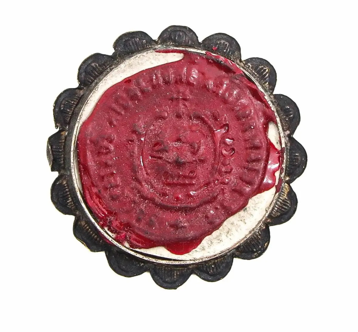 Sealed antique relic of Saint John Bosco in devotional reliquary
/
Reliquaire ancien contenant une relique de Saint Jean Bosco