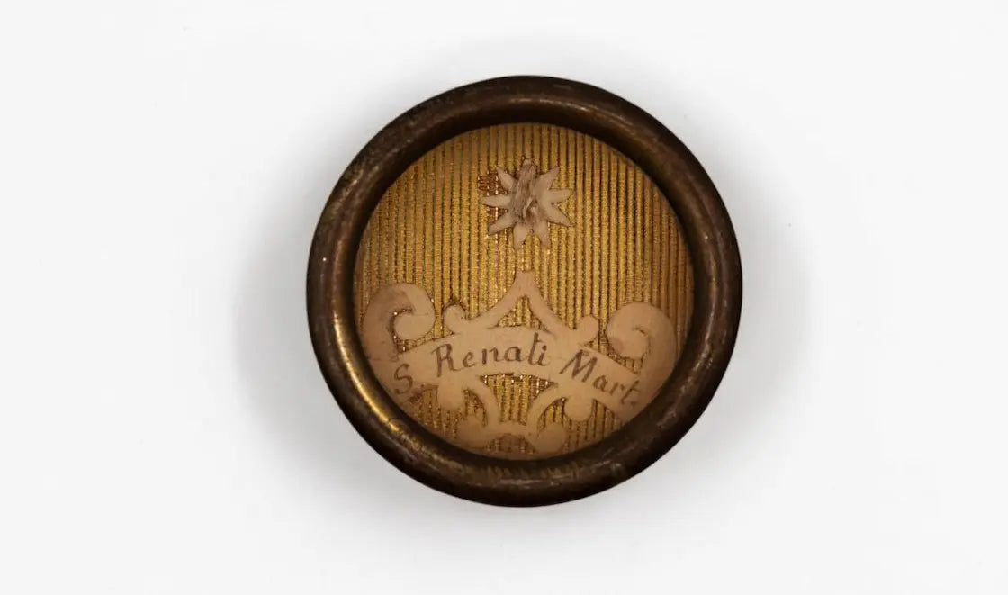 Antique Catholic reliquary containing relic of Saint Renatus martyr
/
Reliquaire ancien contenant une relique de Saint René martyr