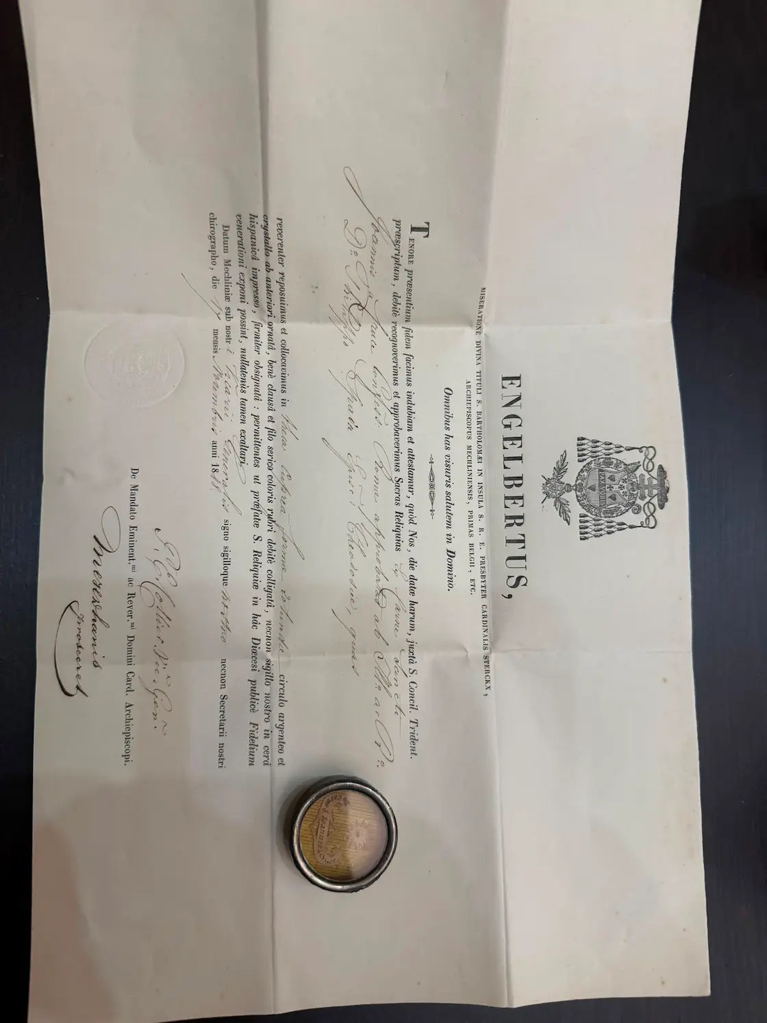 Relic of Saint John of the Cross with authenticity certificate 
/
Relique de saint Jean de la Croix avec certificat d’authenticité
