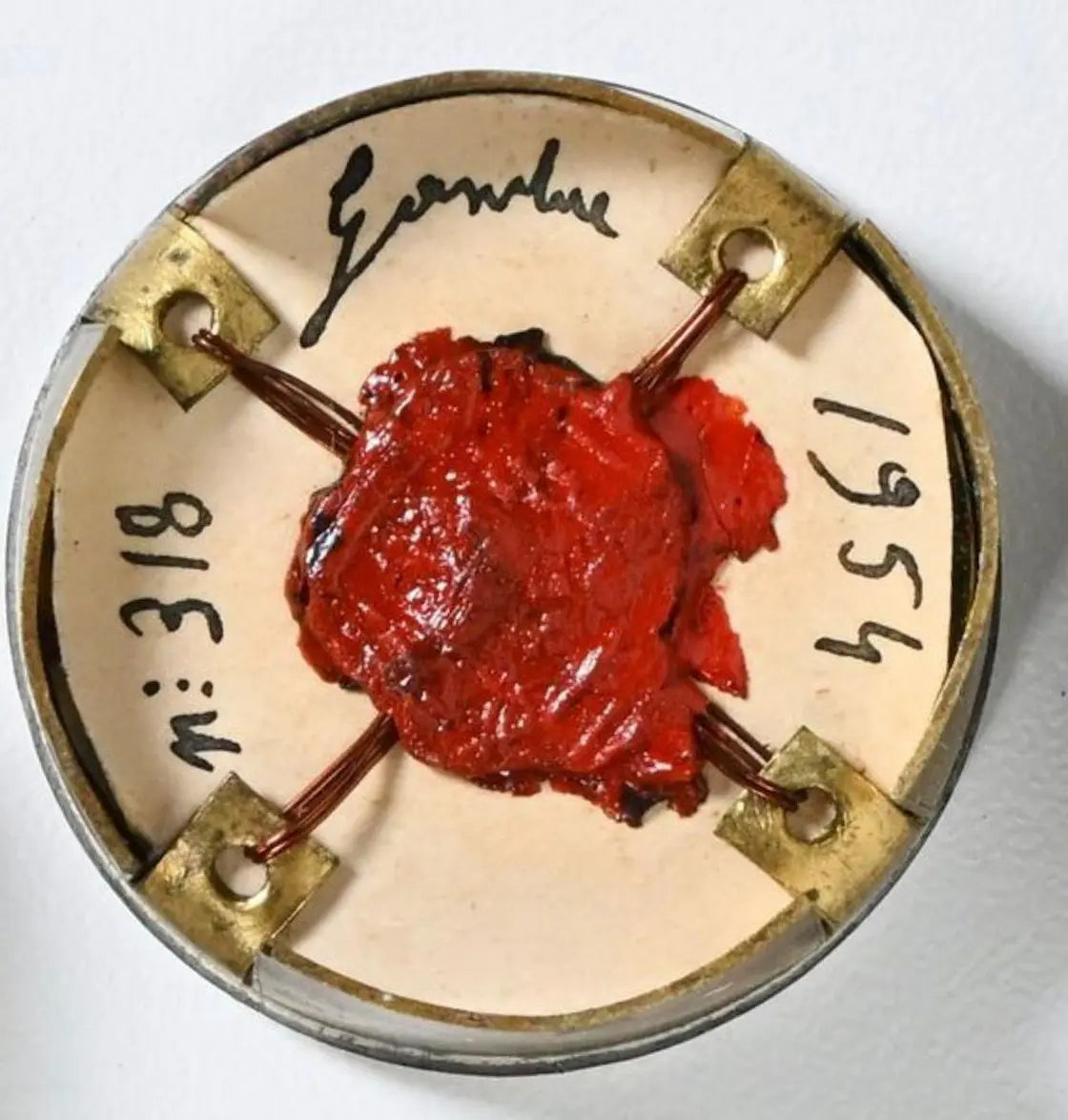 Relic of Saint Maria Goretti ex corpore in circular reliquary
/
Relique de sainte Maria Goretti ex corpore dans reliquaire circulaire