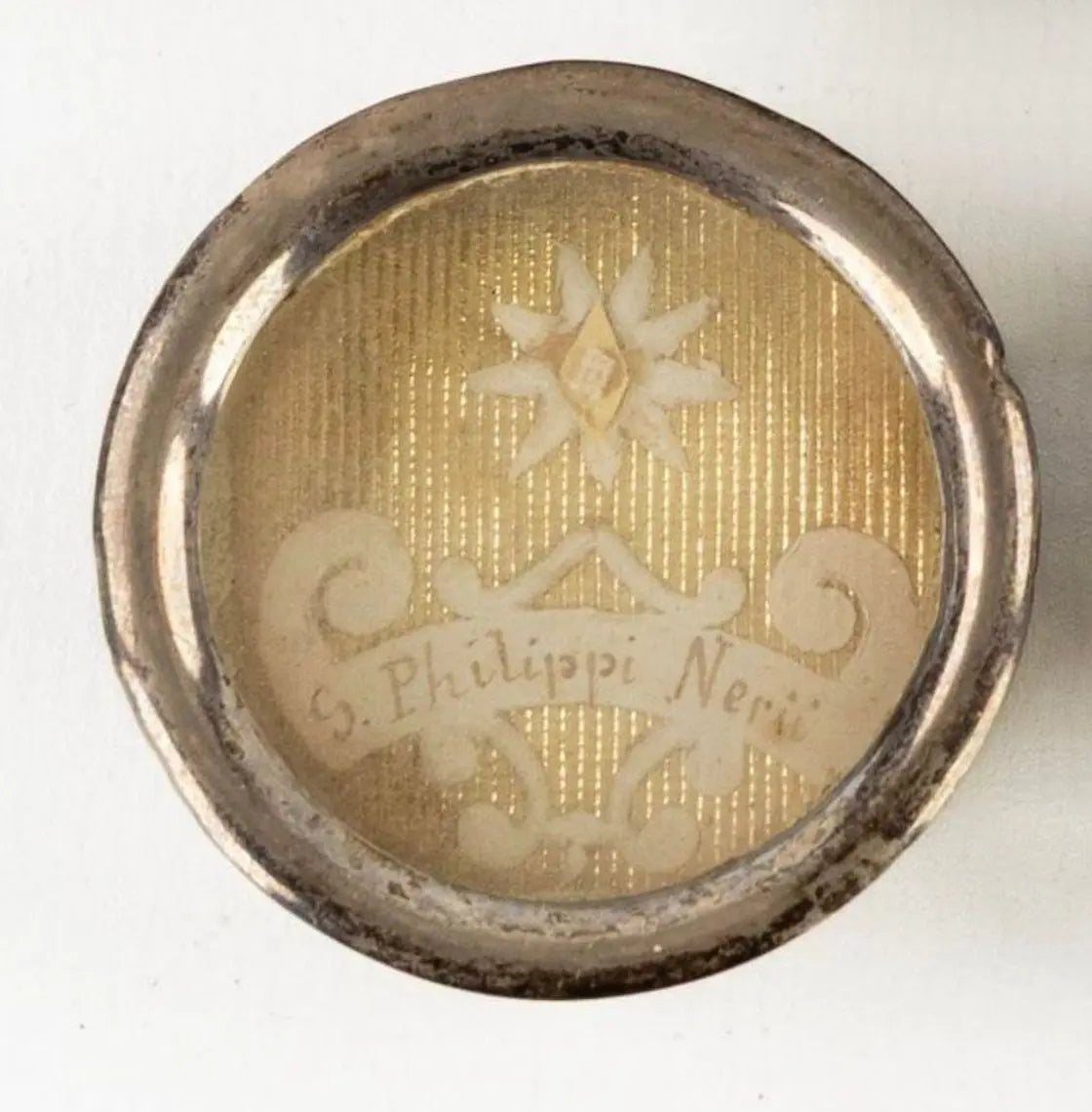 Saint Philip Neri relic reliquary in silvered metal
/
Reliquaire de saint Philippe Néri en métal argenté