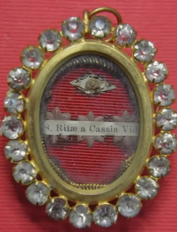 first class saint rita relic / relique de sainte rita première classe 

