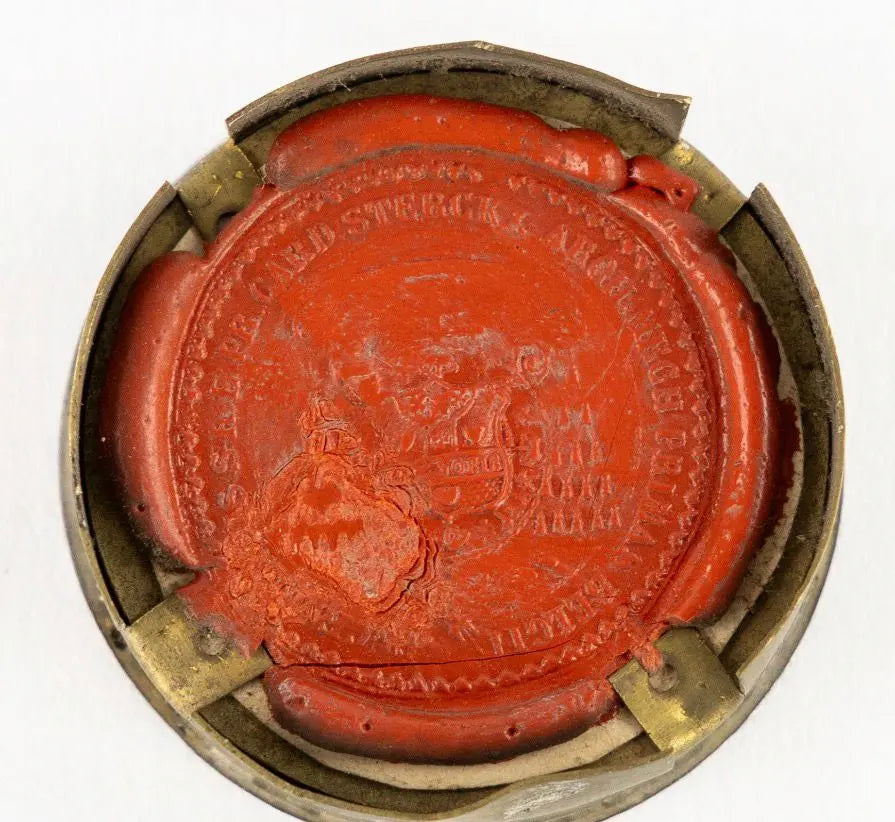 Reliquary with relics of Saints Cosmas and Damian
/
Reliquaire avec reliques des saints Côme et Damien