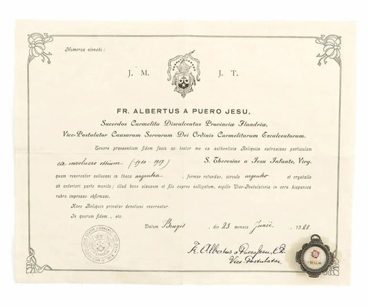 Relic of St. Thérèse of the Child Jesus with certificate of authenticity.
/
Relique de Sainte Thérèse de l’Enfant Jésus avec authentique.